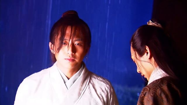 【ENG SUB】《倚天屠龙记 The Heaven Sword and Dragon Saber》第33集 | 侠女集齐两大绝世神器，手握倚天剑和屠龙刀血战江湖 смотреть онлайн