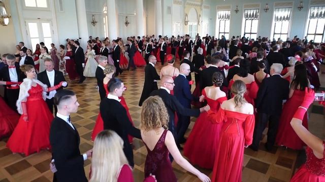 Па де грас (Pas De Grace), танец (dance)