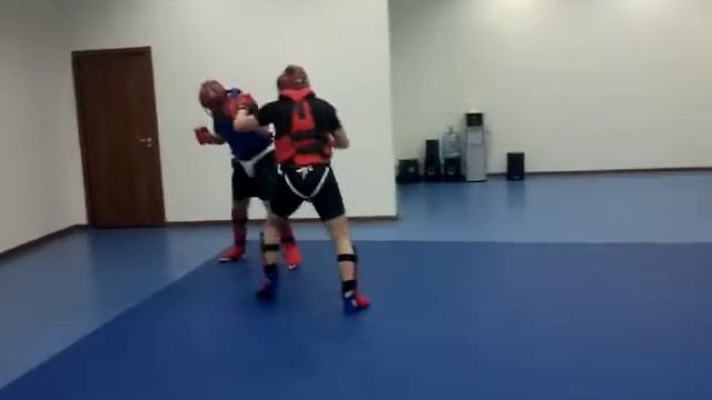 Видео2044 Дима и Саня - 2-й бой по арб смотреть онлайн