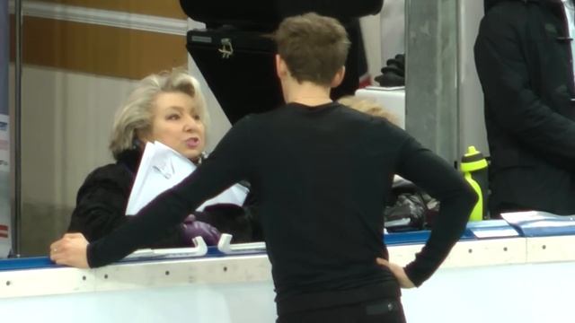 Максим Ковтун Maxim Kovtun с тренерами Тарасовой и Буяновой 21.11.2013.Гран-При.Тренировка смотреть онлайн