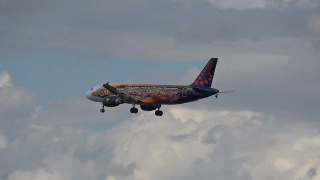(4K) EPIC Plane spotting day at Madrid Barajas airport (MAD/LEMD) смотреть онлайн