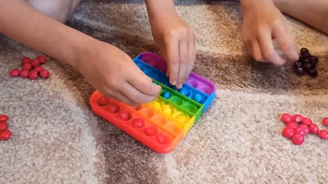 8 НОВЫХ ИГР С ПОП ИТ/ ПОП ИТ ИГРЫ С ВЕСЕЛОЙ КОМПАНИЕЙ/ POP IT ИГРЫ С ДРУЗЬЯМИ/ 8 ИГР и 1 ПОП ИТ смотреть онлайн