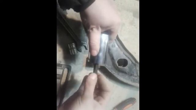 Заміна сайлентблока ричага Fiat Doblo смотреть онлайн