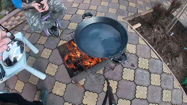 ВКУСНЕЙШАЯ УХА ИЗ ФОРЕЛИ И ФОРЕЛЬ НА ГРИЛЕ!!! смотреть онлайн