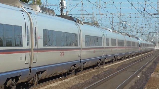 сдвоенный сапсан эвс1-06\эвс1-05 летит в Москву смотреть онлайн