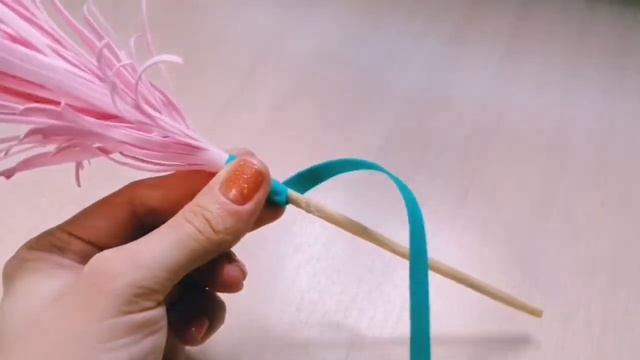 Необычный цветок в вазу для декора комнаты/Unusual flower in a vase for room decor смотреть онлайн