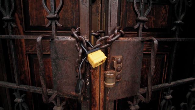 Security For Bugging In - How To Bug In Part 1 - Prepper's Paradigm - Disaster Preparedness смотреть онлайн