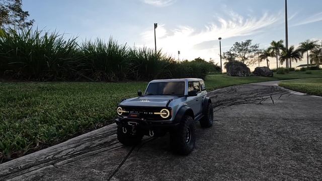 Traxxas Trx 4 Bronco Upgraded with Treal Bead-locks and Proline Krawlers Is it Any Good? смотреть онлайн