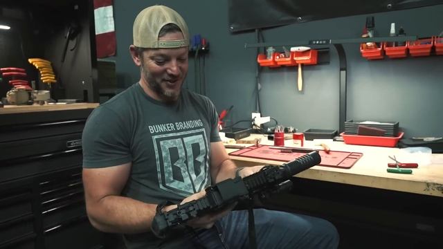 Взять дешевый сломанный MP7 и отремонтировать?! | Разрушительное ранчо