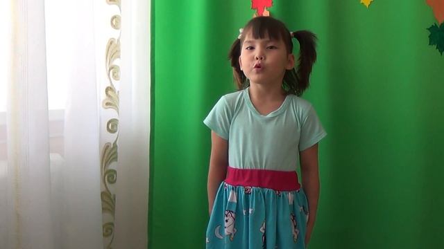 Петрова Василиса,6 лет МАДОУ ЦРР д/с №8 "Алёнушка", п.Мохсоголлох Автор Ольга Высоцкая "Зима спешит смотреть онлайн