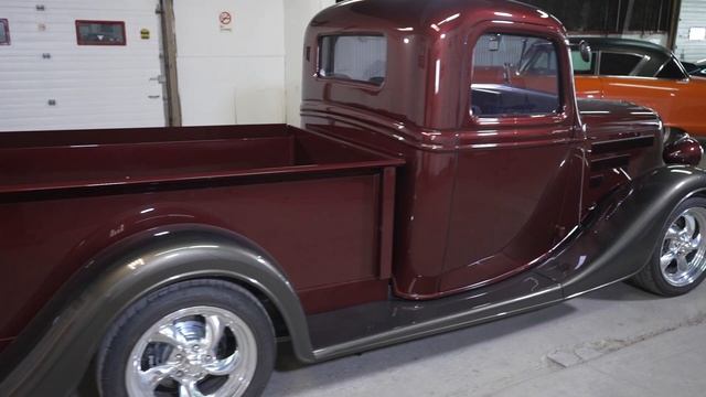 1937 Ford Custom Truck смотреть онлайн