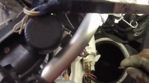BMW R1200GSA Снимаем бензонасос и датчик уровня топлива