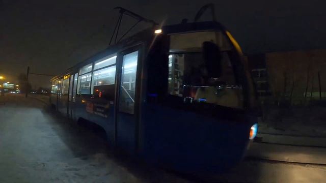 Трамвай КТМ-19 (71-619КТ) №9 отправляется с ост."лакокраска" смотреть онлайн