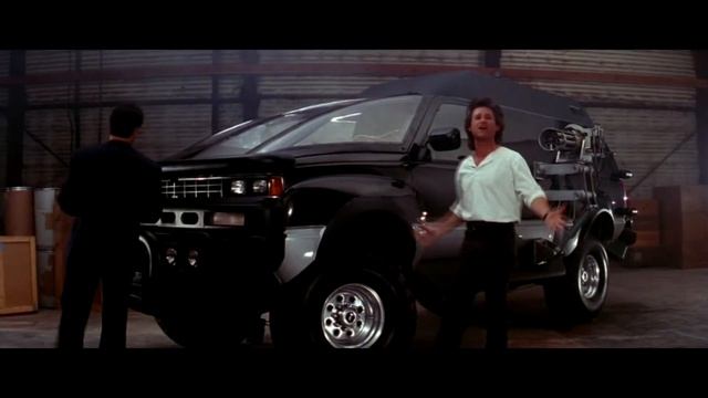Презентация адской машины / Танго и Кэш (1989) смотреть онлайн