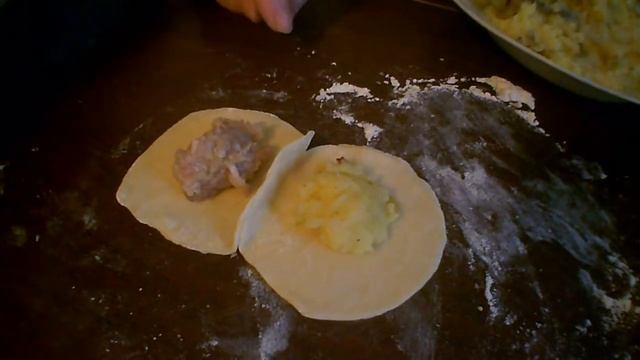 ПЕЛЬМЕНИ С ДВОЙНОЙ НАЧИНКОЙ смотреть онлайн