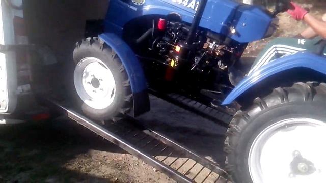 китайський трактор DW244AT смотреть онлайн