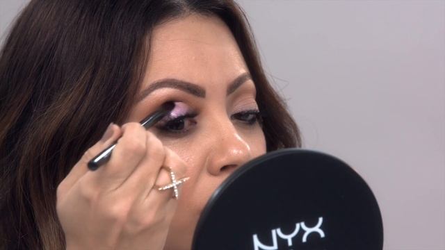 NYX Professional Makeup - Holographic Halo Cream Eyeliner смотреть онлайн