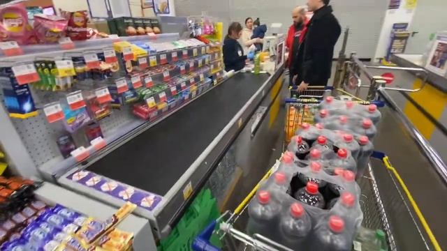 100 литров колы и кринж контент. смотреть онлайн