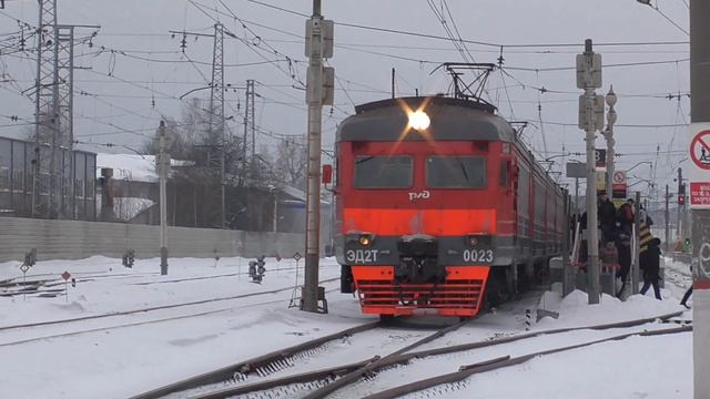 ЭД2Т-0023. Сообщением Москва - Ярославская - Александров. Отправляется со станции Сергиев-Посад. смотреть онлайн