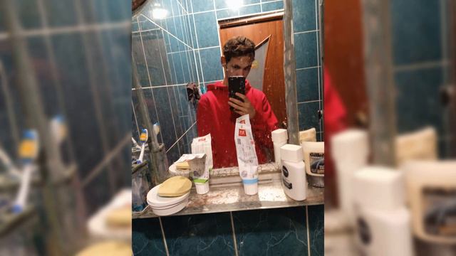 и  Менно  в  тот  день  я  понел  когда ты  щастлив  рядом  с ней