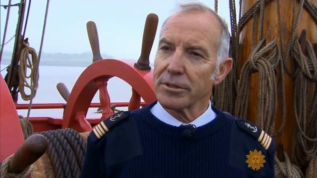 French warship replica sets sail for America смотреть онлайн