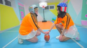 ХЕЙТЕР ЧЕРЛИДЕРШ BUNNY!!! ДИАНА И ДЕВОЧКИ ПРОВОДЯТ СВОЁ РАССЛЕДОВАНИЕ В ШКОЛЕ ЧЕРЛИДЕРШ!!!