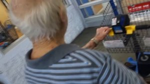 ЗЛОЙ ДЕД купил PS4