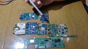 #1 Основные компоненты на плате смартфона. Как определить где что?