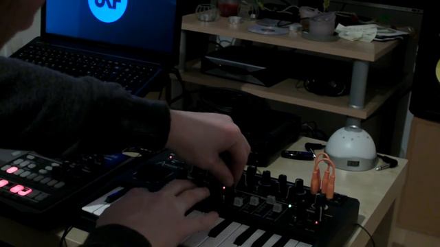 Arturia Microbrute korg em 1 смотреть онлайн