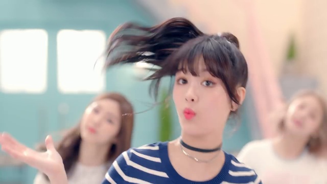 CLC - High Heels [2016] смотреть онлайн