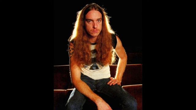 Metallica Cliff Burton Bass Solo (w/part of Orion) + Whiplash 6/7/84 Frankfurt, Germany смотреть онлайн