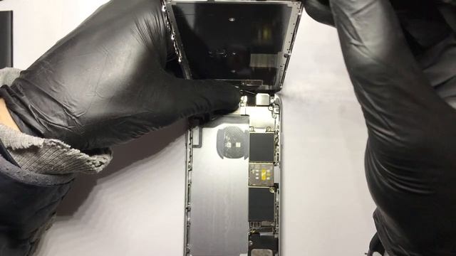 Замена аккумулятора Apple iPhone 6S смотреть онлайн