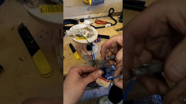 New Walbro 255 GSS342 Running (out-of-tank) смотреть онлайн