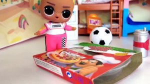 24 ЧАСА В ДЕТСКОМ САДИКЕ ПО ПРАВИЛАМ МАЛЫШЕЙ🤣🤣🤣 Куклы ЛОЛ LOL сюрприз смешные мультики Даринелка