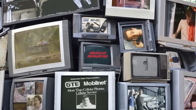 History Of Cellphones And How Drastically They've Changed смотреть онлайн