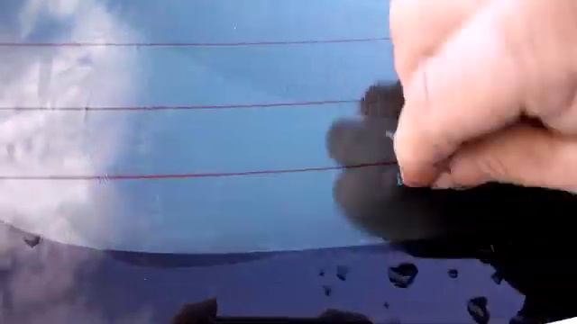 Простой способ очистить с кузова и стекла клей от наклейки и пр. смотреть онлайн