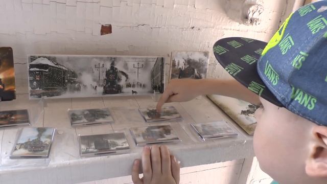 Максим смотрит Поезда Паровозы Электрички Тепловозы и Железнодорожный транспорт