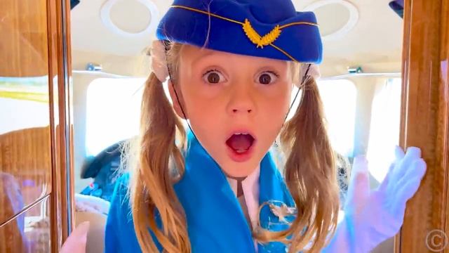 Настя пытается стать бортпроводницей для папы. История для детей смотреть онлайн