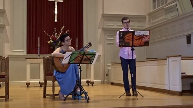 Schubert - Ave Maria - Guitar & Clarinet смотреть онлайн