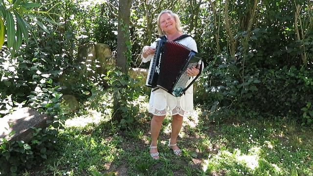 Padam padam - accordéon смотреть онлайн