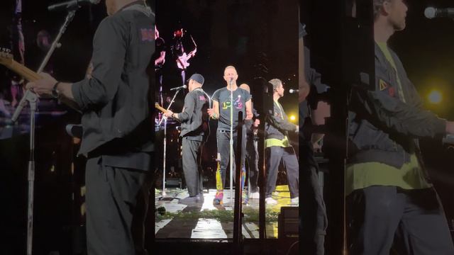 Coldplay - One World (Live In São Paulo 2023)