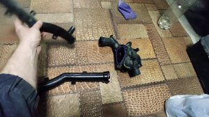 Страшные секреты французского автопрома. Как заменить термостат и патрубок Пежо 308, Ситроен С4