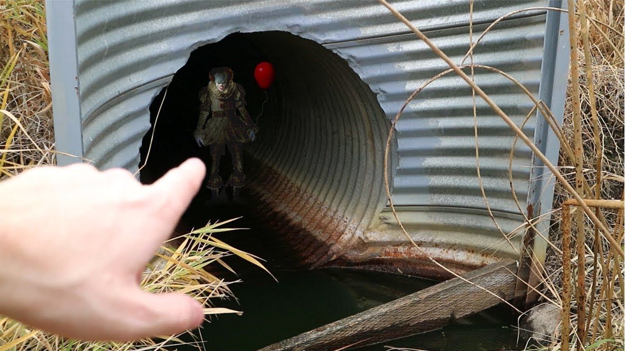 ШКОЛЬНИК НАШЕЛ НАСТОЯЩЕГО ПЕННИВАЙЗА КЛОУНА! смотреть онлайн
