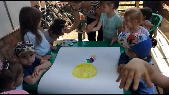 Позитивия 01 06 2019 Общая поделка 'Солнышко' День Защиты детей праздник воспитатель Наира Папян смотреть онлайн