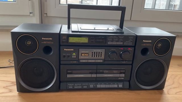 Bose Acoustic Wave CD 3000 ft. Panasonic RX DT 680 смотреть онлайн