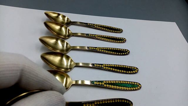 Серебряные кофейные ложки с эмалью #серебро смотреть онлайн