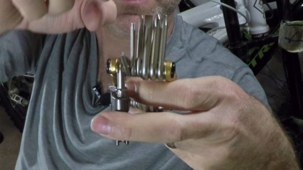 MTB Multi Tool - crankbrothers m19 multi-tool Product Review