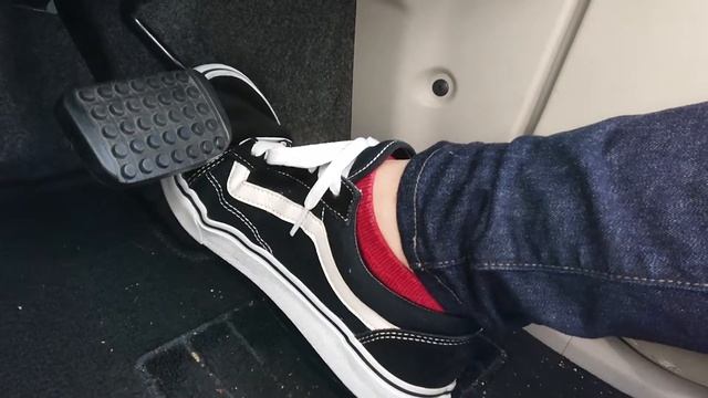 Sneaker Pedal Pumping 383