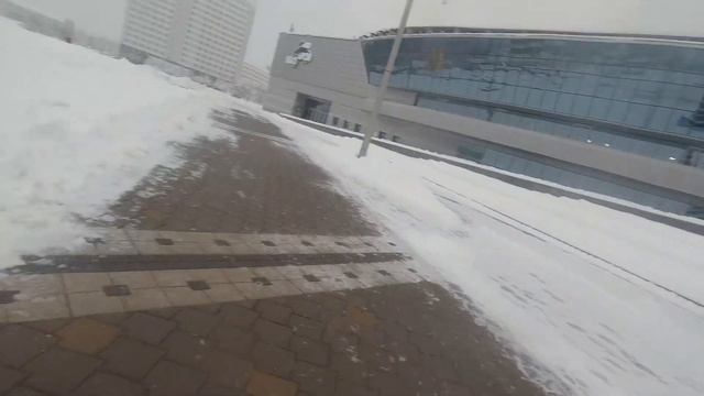 Зимняя поездка на велосипеде до Минск-Арены, 2021.01 смотреть онлайн