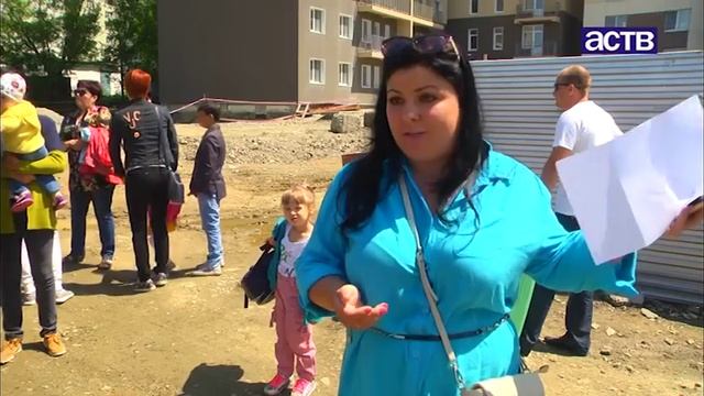 Ключи от своих квартир в домах на ул. Фабричной уже полгода не могут получить десятки семей смотреть онлайн